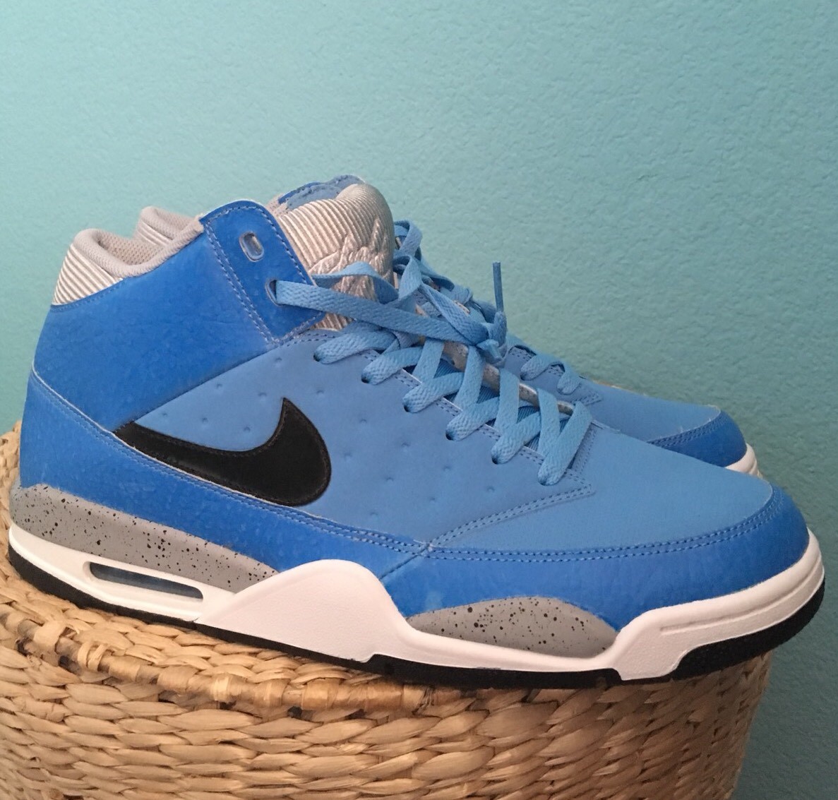 Dimensione 13 nike air volo classico university blue jordan retrò (414967-400) Dimensione 13 nike air volo classico university blue jordan retrò (414967-400)