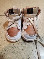 Air Jordan 1 Mid White Rose Gold 644507-190 Size 4c