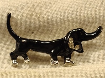 Vintage Dachshund Weiner Dog Brooch Pin
