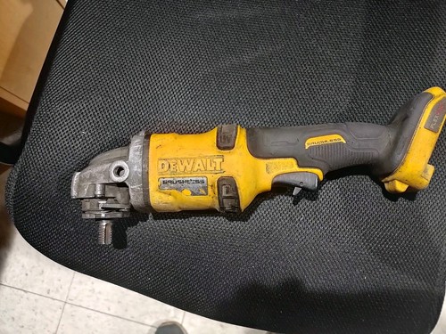 DeWALT DCG414B FLEXVOLT 60V MAX 4-1/2 - 6" Angle Grinder with Kickback Brake...
