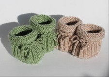 Babyschuhe gestrickt 2 Paar Zwillinge mini unisex Frühchen Puppe Neugeborene