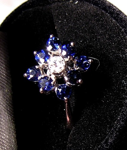 Sapphire & Diamond Cluster Ring Cut Matched VF Sapphires Center Diamond - Picture 9 of 12