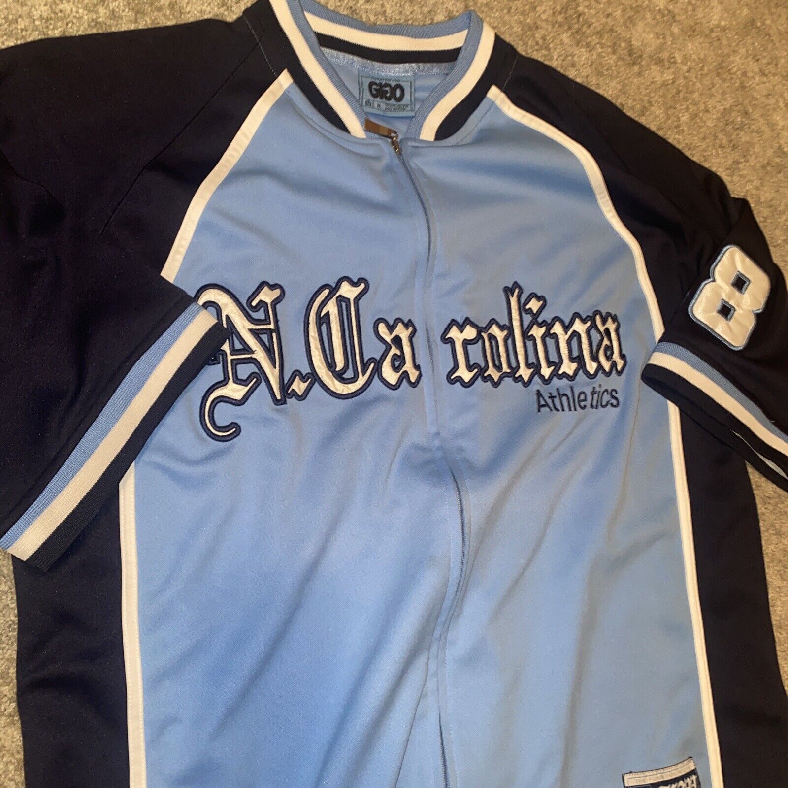 Picture 2 of 4