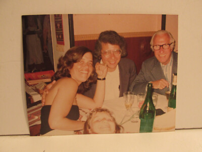 VINTAGE FOUND PHOTOGRAPH COLOR ART OLD PHOTO 1970S FAMILY YUGOSLAVIA RESTAURANT