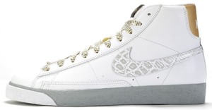 nike blazer high dorados