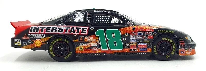 Action 1/24 Scale ACE160425 - Pontiac Elite 1998 Small Soldiers NASCAR #18 - Image 3 of 4