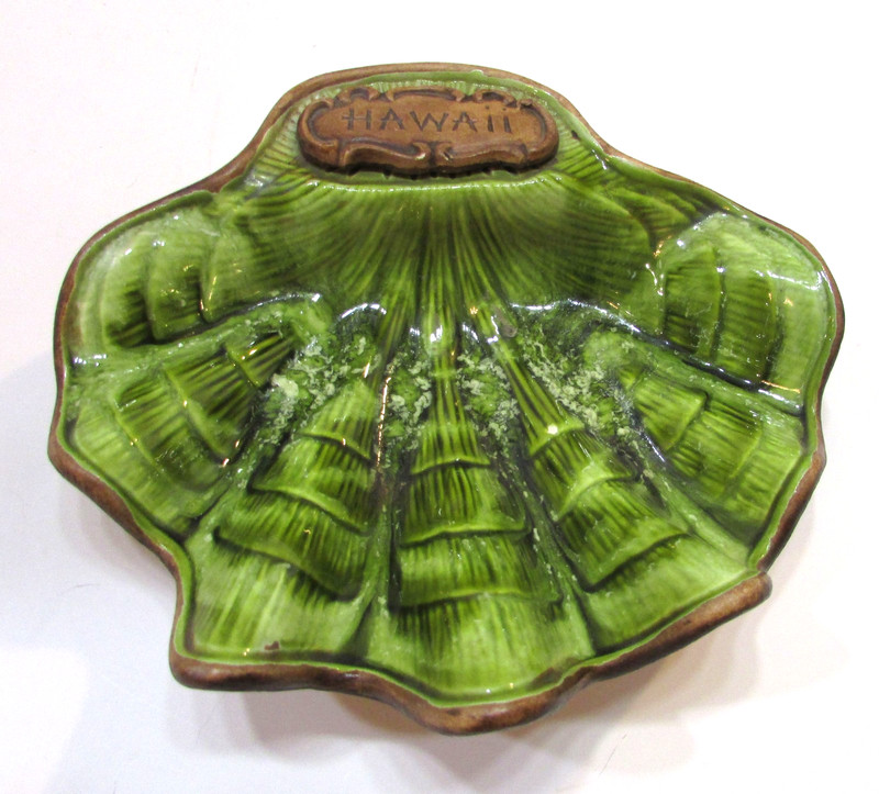 Vintage 70s Maui Hawaii Green Brown Shell Shaped Ashtray Treasure Craft Pottery
