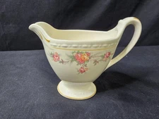 Homer Laughlin  Countess Creamer