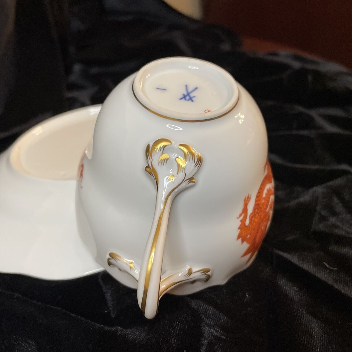 Meissen Hand Painted Red & Gold Ming Dragon Tea Cup & Saucer Meissen Hand Painted Red & Gold Ming Dragon Tea Cup & Saucer