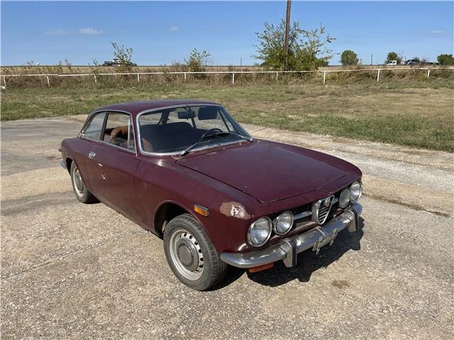 Alfa Romeo GTV 1971  Foto 3 de 4