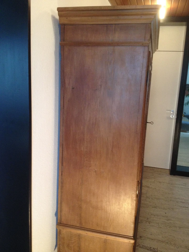 Bückeburger Bauernschrank  - Alt aber Gut - Bild 3 von 4