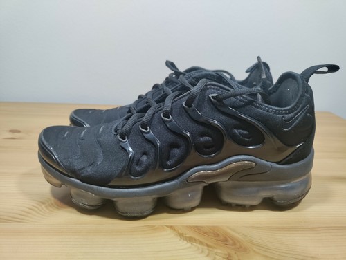 black vapormax plus size 7.5
