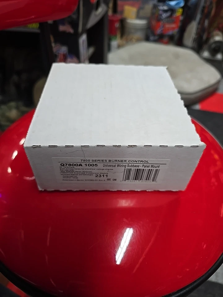 Brand New Honeywell Q7800A1005 Terminal Wiring Sub Base Panel Mount Q7800A-1005  - Image 2 of 3