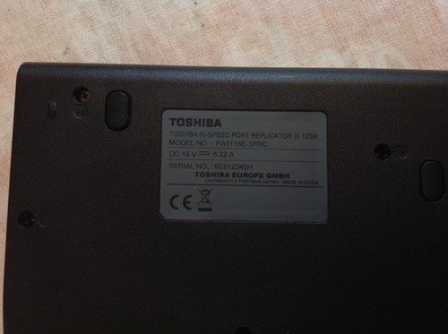 Replicador de puertos de alta velocidad Toshiba PA5116E-1PRC III sin PSU - Imagen 3 de 9