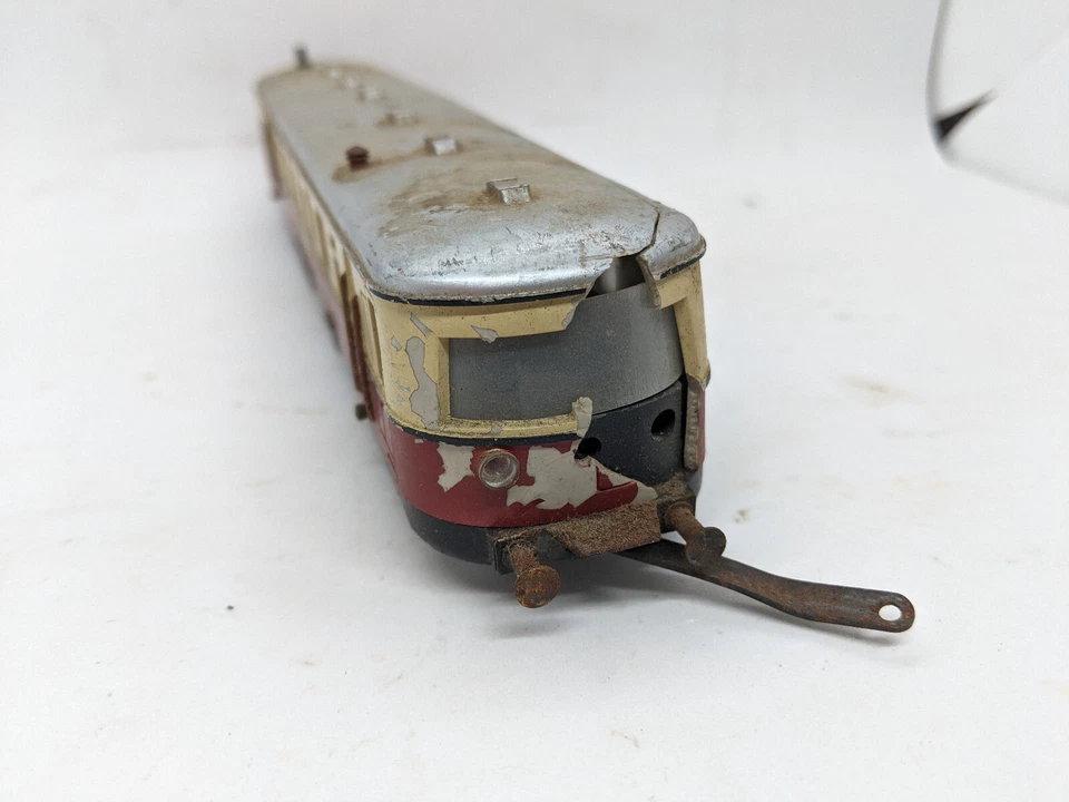 VINTAGE FLEISCHMANN HO: MUNCHEN #2 POWERED DIESEL RAIL CAR. LIGHTS! FOR REPAIR - Image 3 of 4