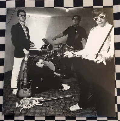 AKA I-D-I-O-T EP by The Hives clear vinyl limited edition 2001 NM RPM023