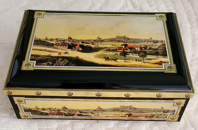 E Otto Schmidt Hinged Lebkuchen Nuremberg Biscuit Cookie Gift Tin Germany