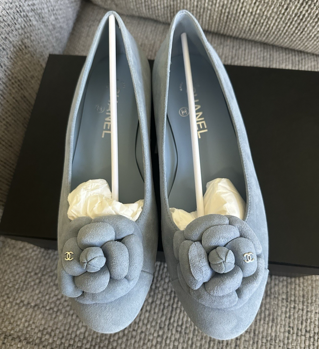 size 39EU NIB CHANEL 24P Blue Suede Calfskin CC Camellia Ballet