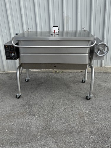 Groen 40 Gallon Natural Gas Tilt Skillet/ Braising Pan (VIDEO DEMO)