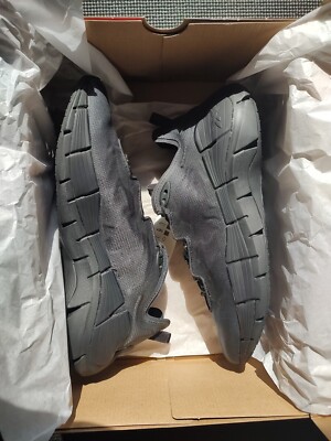 Size 12 - Reebok Zig Kinetica 2 Triple Black