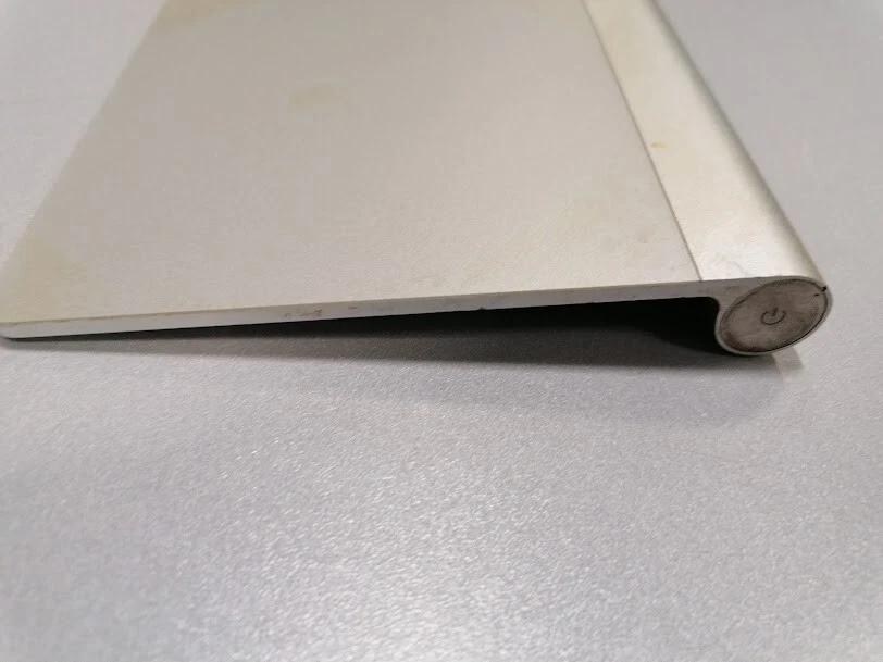 Apple Magic Trackpad A1339 Utilisé Fonctionnel Sans Boîte - Photo 2/4
