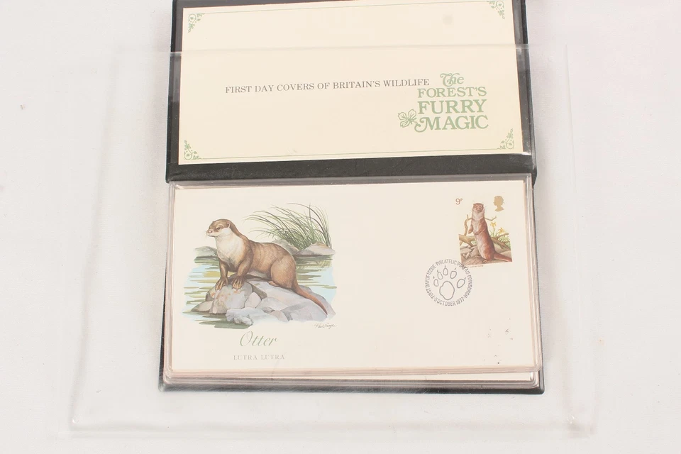 3 Full FDI Books Fleetwood British Stamps Dogs Horses Animals First Day Issue - Image 2 of 4