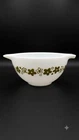 Vintage Pyrex Spring Blossom Green Crazy Daisy Cinderella  Bowl #441 (1.5 Pint)