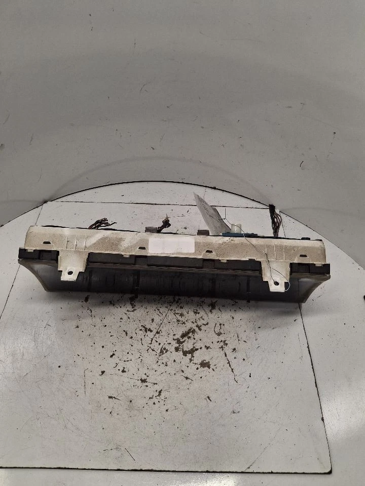 Cabezal velocímetro solo excluyendo cabina king para camioneta Nissan 93 1383338 Foto 2 de 4