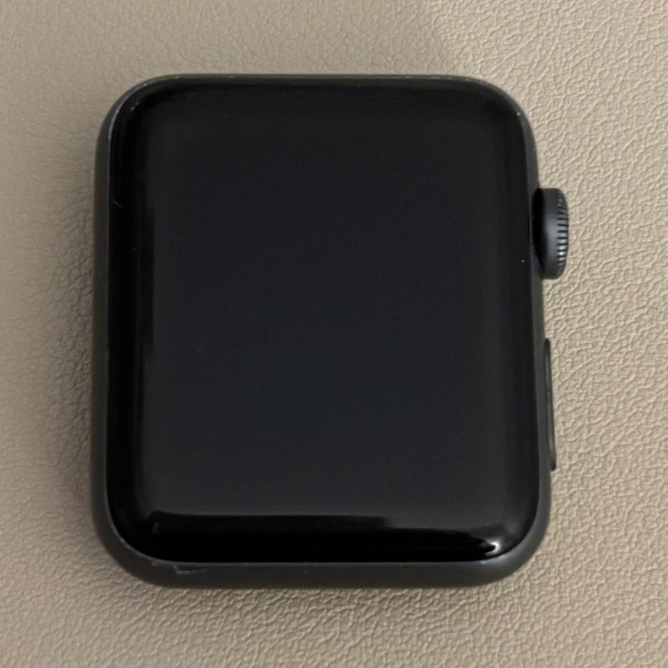 Apple Watch Series 3 Nike+ 42mm GPS Smartwatch - Scratched / Battery Health 70% - Image 2 of 4