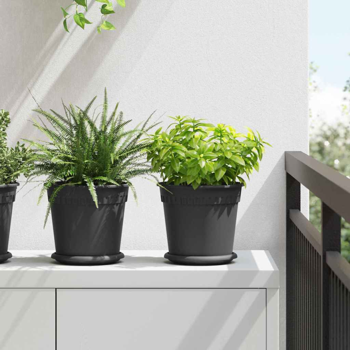 Black Plastic Plant Pots Set of 6