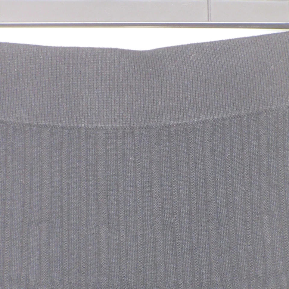 Falda para mujer Cabi negra tejida estilo acanalado elástica hasta la rodilla M B26 Foto 2 de 4