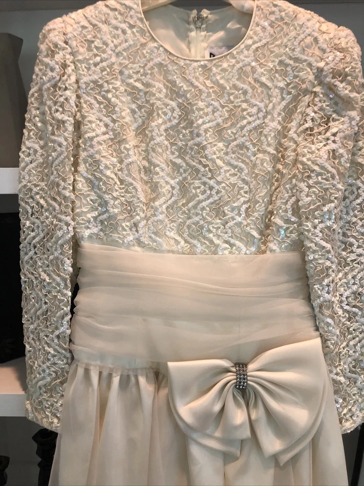 Vestido PATRA marfil/blanco para mujer talla 8 graduación/boda Foto 2 de 4