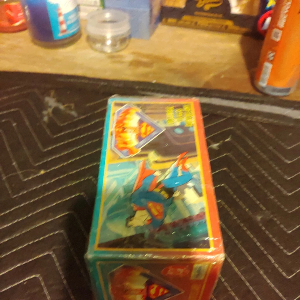 1996 SkyBox Superman Collectible Stickers/Box Sealed 100 Packs vintage Italy  - Image 2 of 4