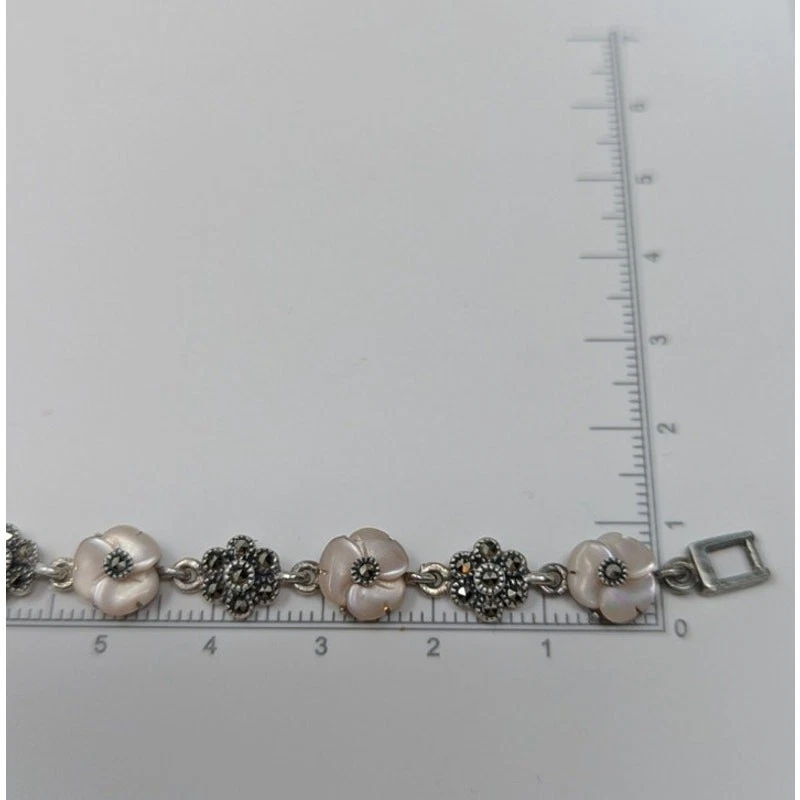 Sterling Silver & Mother of Pearl Marcasite Floral Bracelet – 8", 14.57g - Image 3 of 4