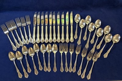 40 Piece Wm Rogers Oneida Ltd Mansfield Amadeus Stainless Flatware Set Vintage