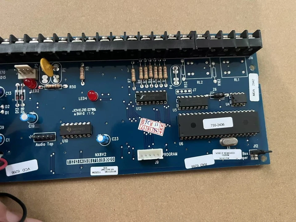 Interlogix GE  NX-8-V2 NetworX NX-8-V2 Security Alarm System Panel Board Only - Image 3 of 4