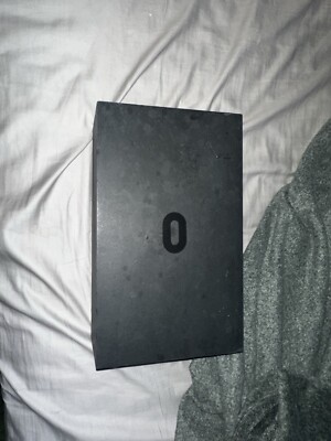 Meta Oculus Quest 1 Black VR Headset 64GB - W/ Charging Cable