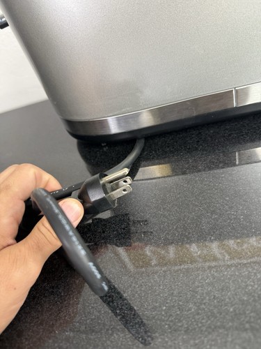 KitchenAid KMT4116CU 4-Slice Long Slot Toaster with High-Lift Lever In SIlver - Picture 6 of 14