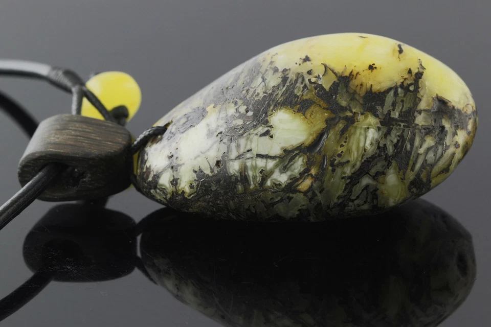 正品 BALTIC AMBER 大量蓝色皮革吊坠 93.2 克 191217-7 — 第 3/4 张图片