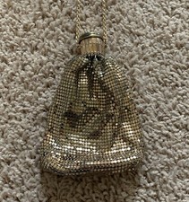 Vintage Art Deco Style Mesh beggars Bag Gold Tone Expandable Evening Purse