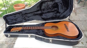 RARE 1965 GIBSON guitar C-0-CLASSIC with 1993 SKB hardshell case