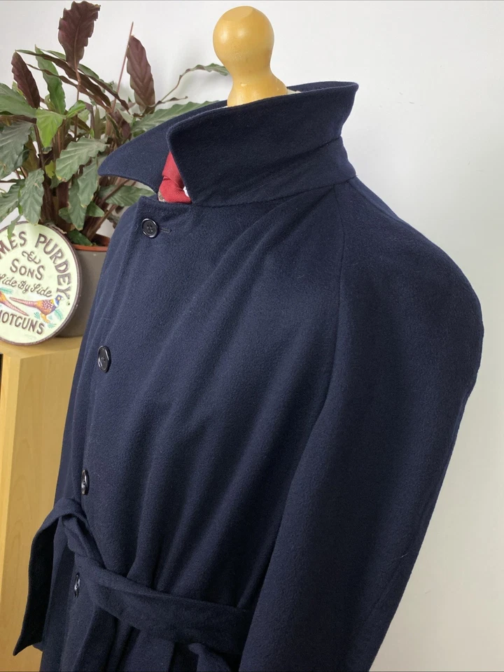 BRIONI (42 UK) Pure 100% Cashmere Long Raglan Overcoat Trench Coat Belted Jacket - Image 4 of 4