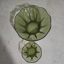 Vintage Anchor Hocking Chip And Dip Bowls In Avocado Green