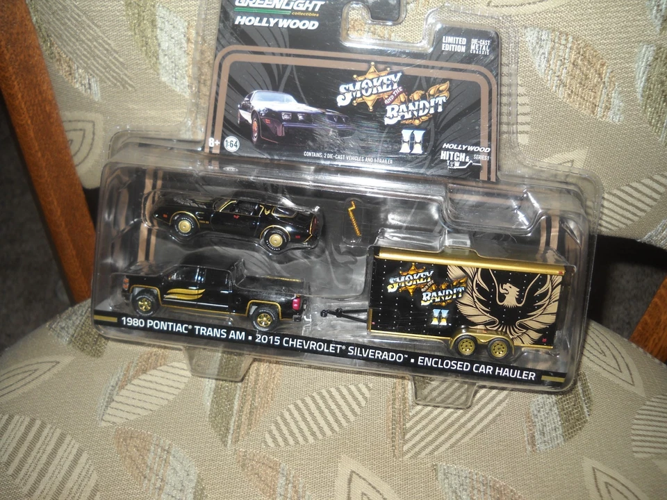 😎GREENLIGHT HOLLYWOOD*HITCH & TOW* "SMOKEY and the BANDIT II" #31010 SEALED😎 - Image 3 of 4