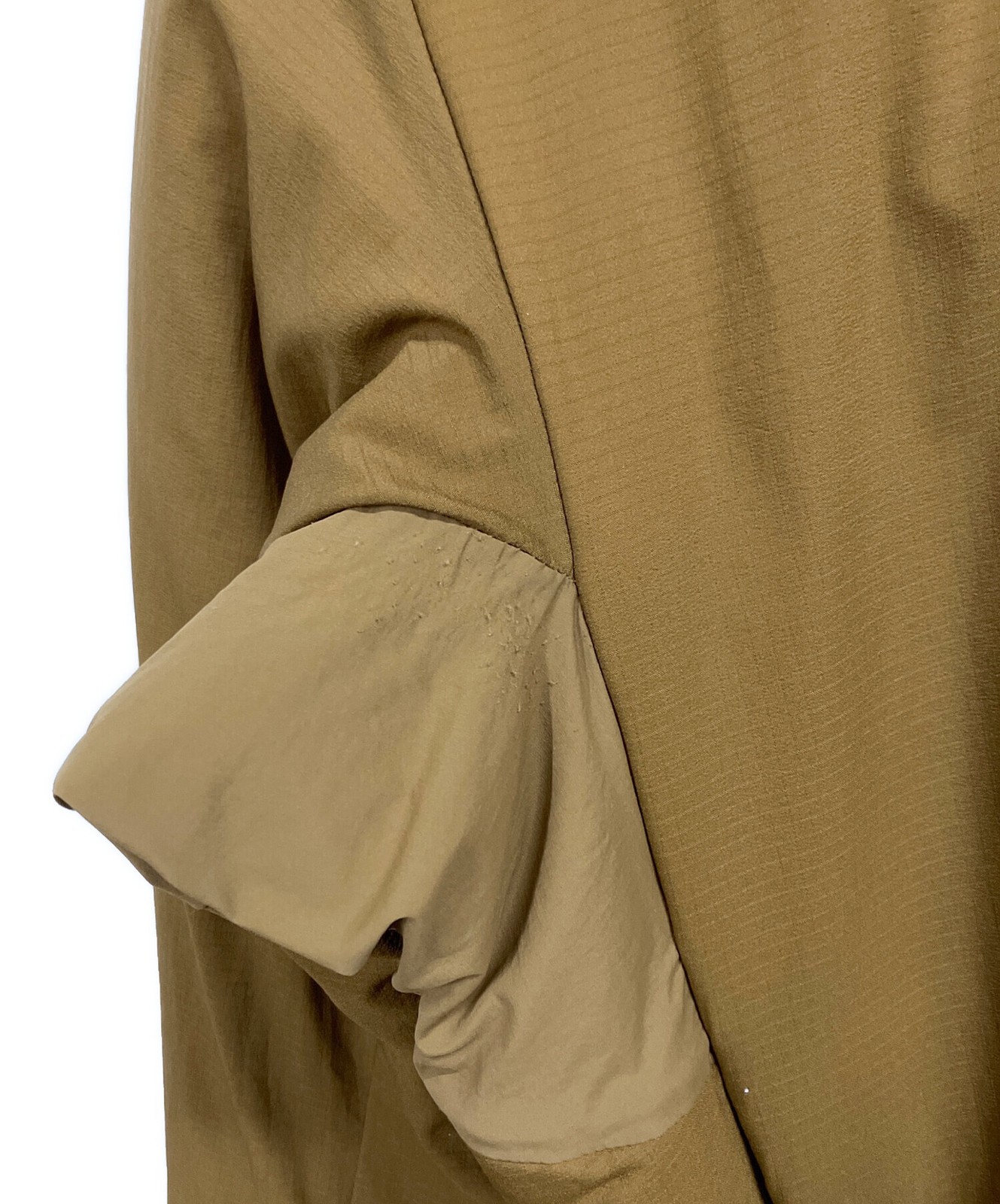 Men's ARC'TERYX ATOM AR Hoody - Size M for Ultimate Warmth image 9