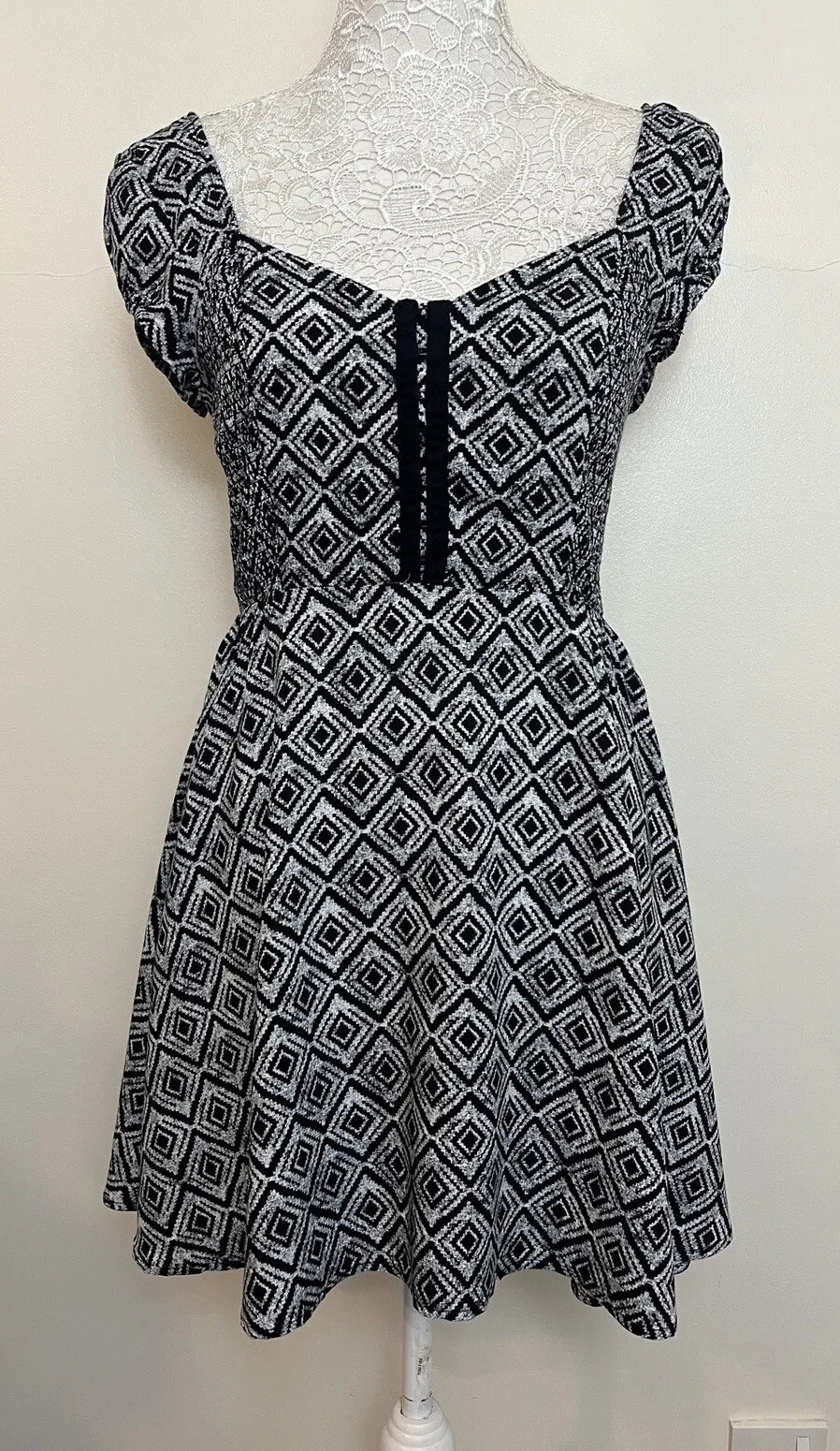 ✖️AEROPOSTALE Black Aztec Patterned Mini Dress U.… - image 1