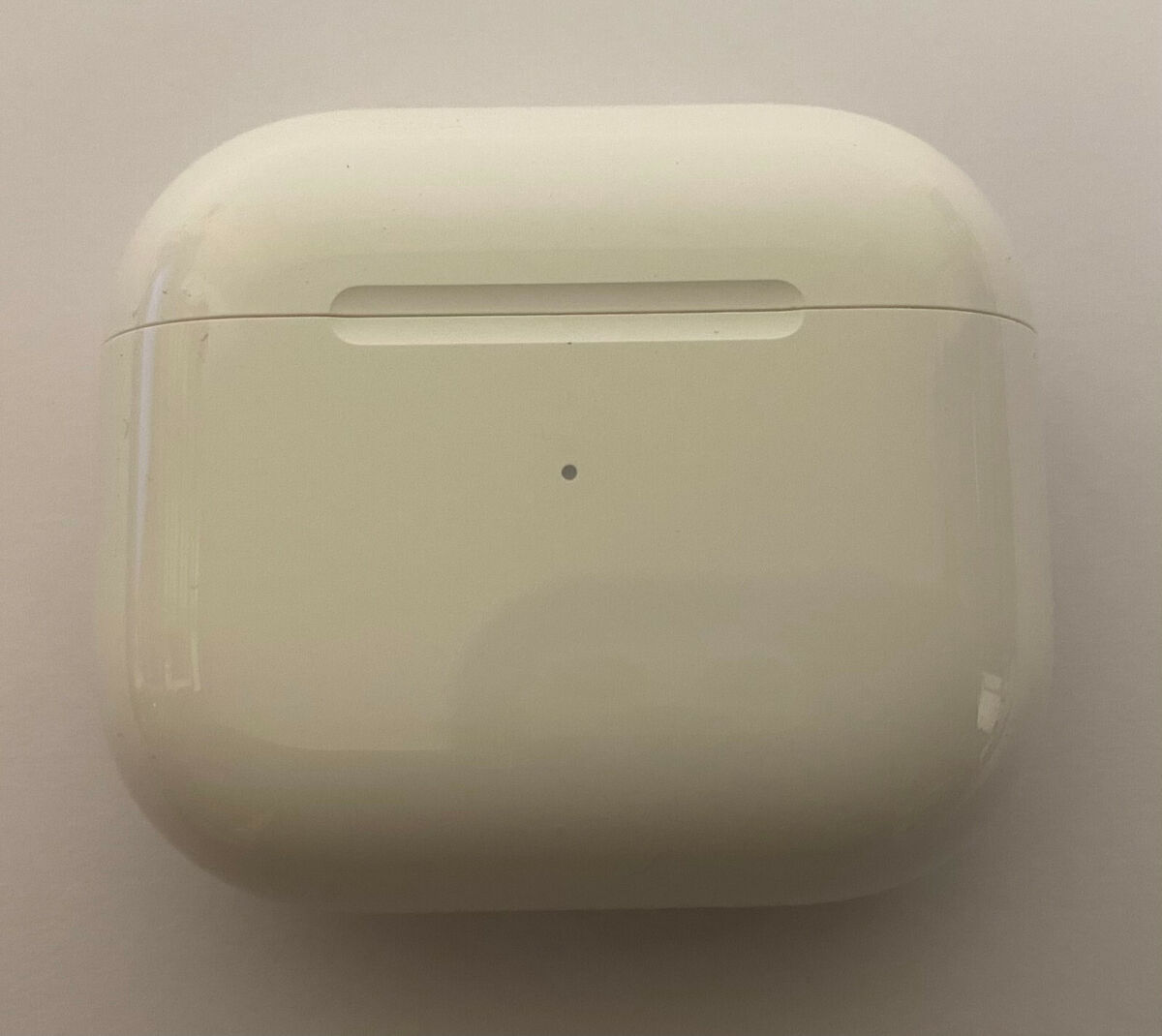 APPLE AIRPODS LIGHTNING CHARGING CASE A2897 FOR 3RD GEN APPLE AIRPODS LIGHTNING CHARGING CASE A2897 FOR 3RD GEN