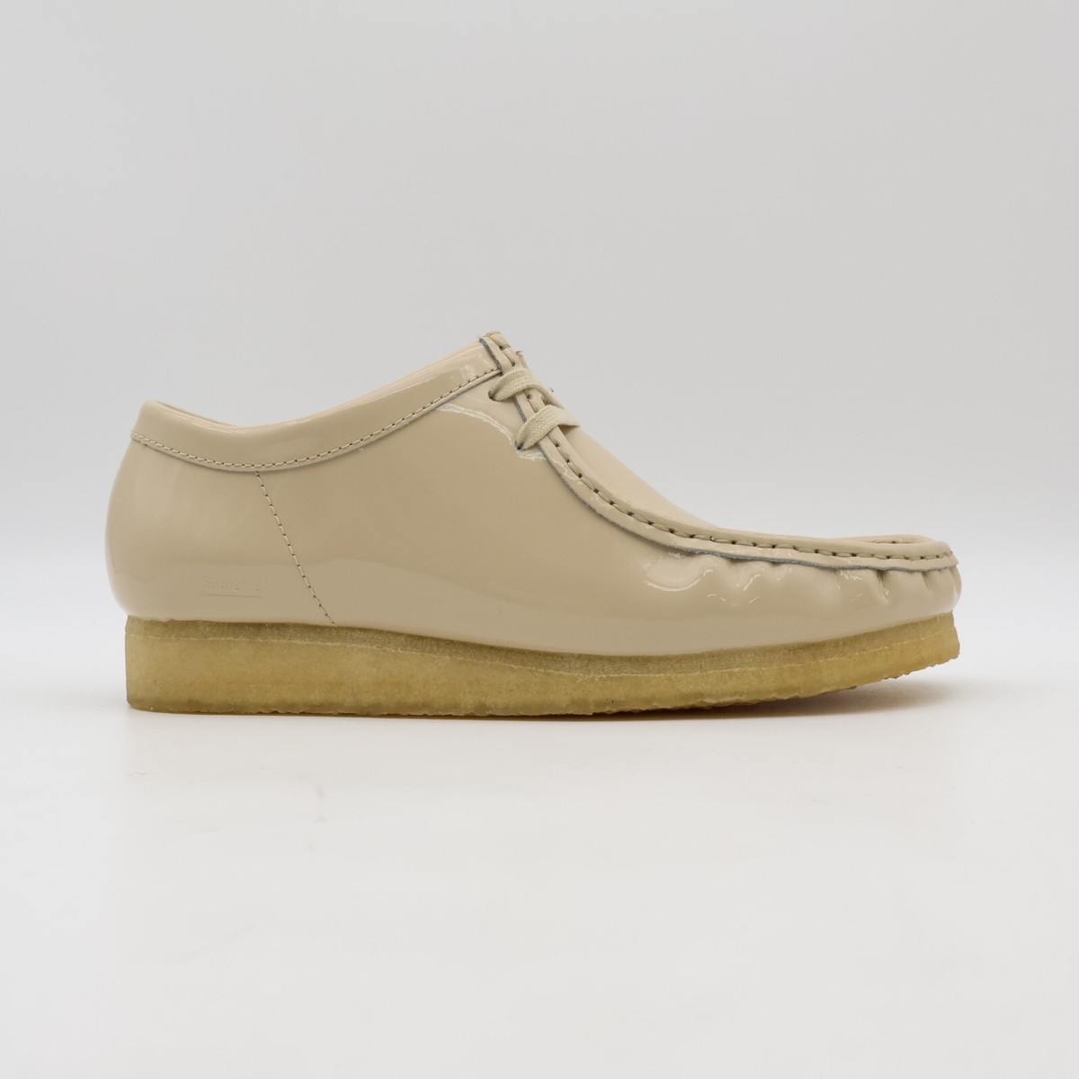 26176857 Supreme Clarks Patent Leather Wallabee Beige (Men's 26176857 Supreme Clarks Patent Leather Wallabee Beige (Men's