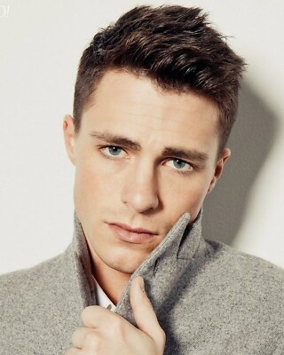 COLTON HAYNES 8x10 PHOTO *