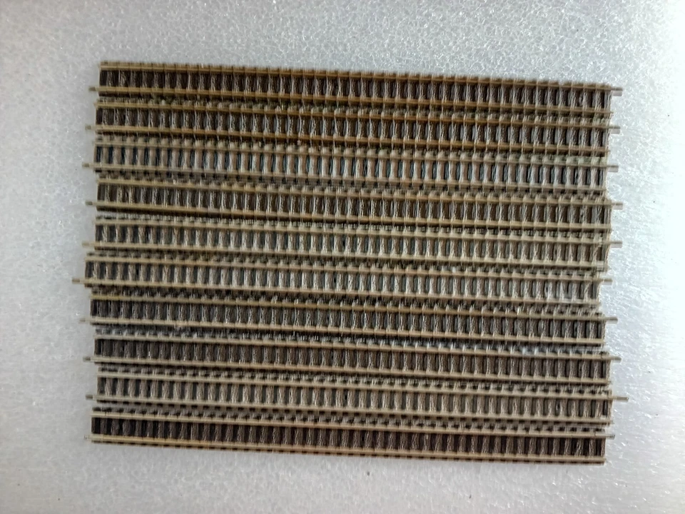 FLEISCHMANN 10 BINARI 9100 SCALA N - Immagine 2 di 2